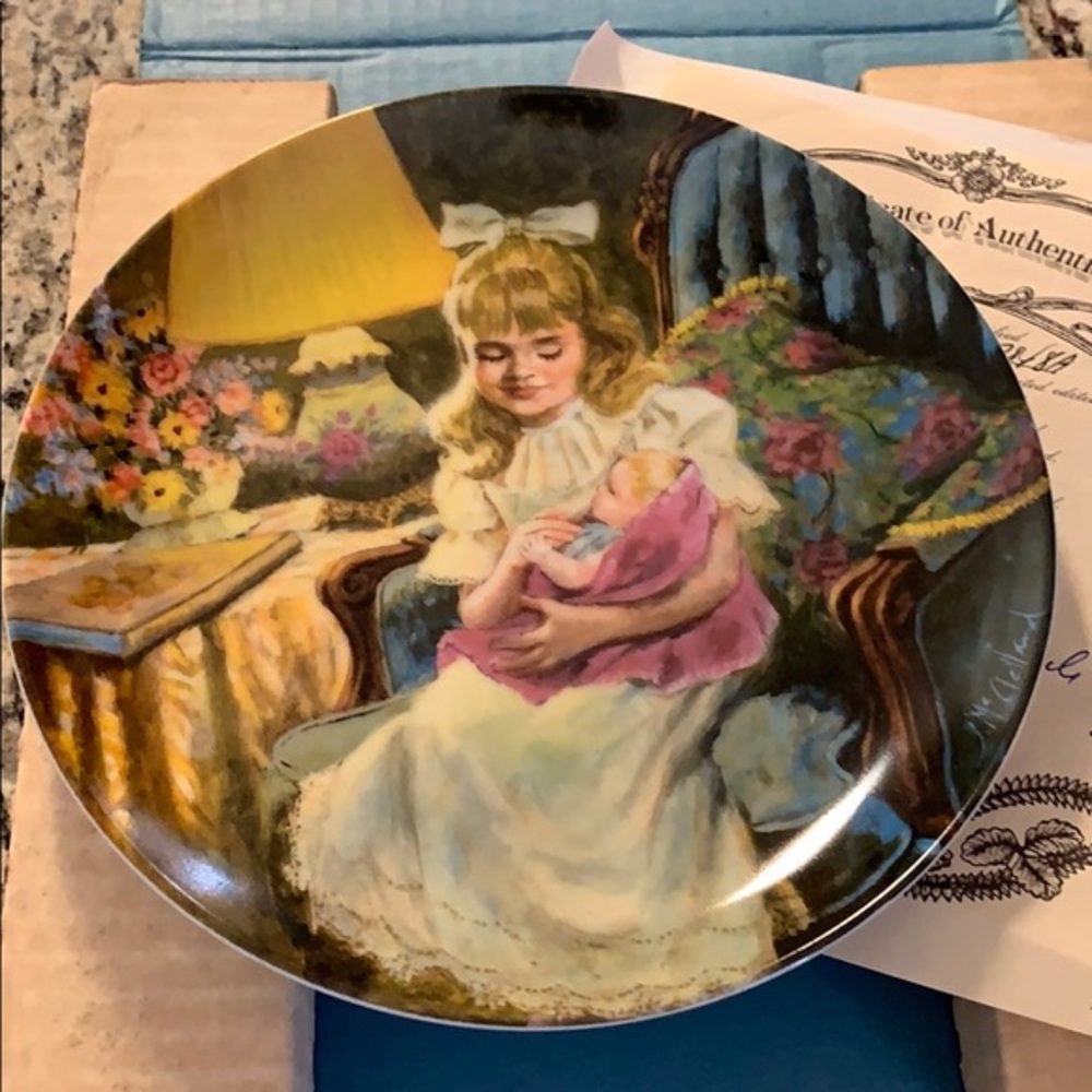 Vintage Knowles 1990 Hush Little Baby Collection Plate With Papers